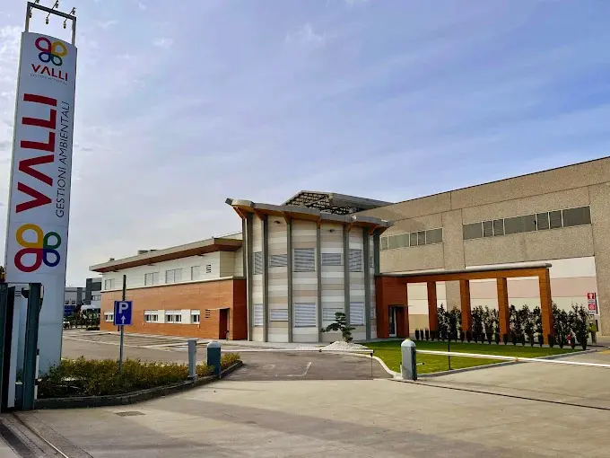 gestione rifiuti urbani e speciali | Valli gestioni ambientali